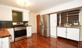 11 N Rose St, East Providence, RI 02914