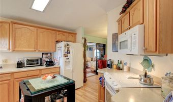 909 Dogwood Dr, Barefoot Bay, FL 32976