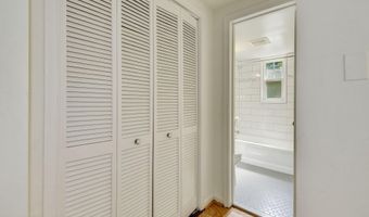 1400 12TH St N 1, Arlington, VA 22209