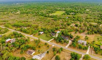 140 Wood Valley Dr, Adkins, TX 78101