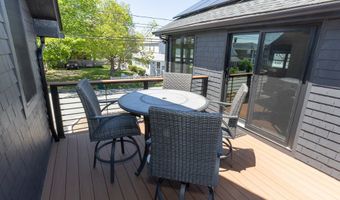 48 Swan Ave A, Old Lyme, CT 06371