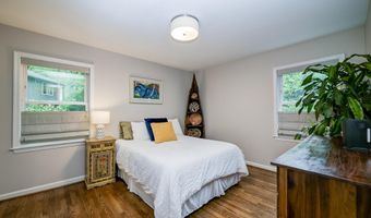 7016 WILSON Ln, Bethesda, MD 20817