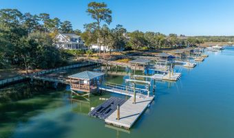 31 Anchorage Way, Beaufort, SC 29902