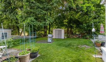 963 Hartford Ave, Johnston, RI 02919