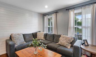 12 TRADEWINDS Ave, Barnegat, NJ 08005