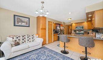 325 WOODLAND Dr, Andalusia, IL 61232