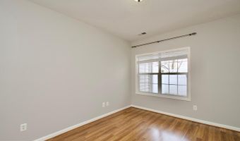 2324 HENSHAW Pl 3, Alexandria, VA 22311