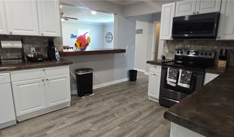 402 S Saunders St, Aransas Pass, TX 78336
