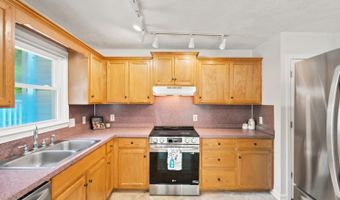 787 Woodlawn Trl, Appomattox, VA 24522