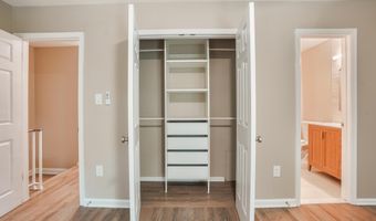 7602 WESTLAKE Ter 19, Bethesda, MD 20817