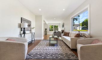 122 James St, Acushnet, MA 02743