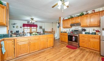 302 12th Ave NW, Altoona, IA 50009