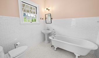 1684 IRVING Ave, Astoria, OR 97103