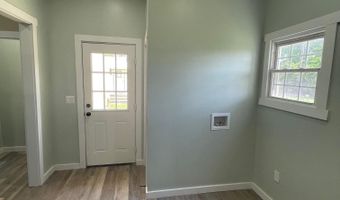 312 E 2nd St, Bicknell, IN 47512