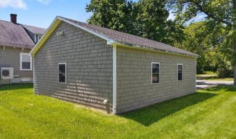 164 7th St, Bangor, ME 04401