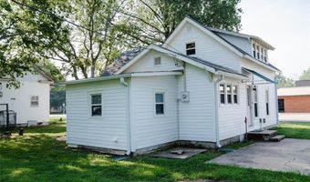 707 E 5th St, Altamont, KS 67330