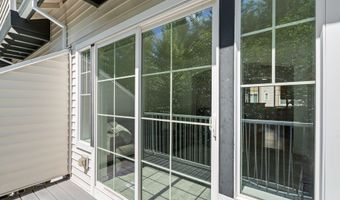 15400 SW MALLARD Dr 102, Beaverton, OR 97007