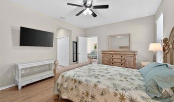 420 CEDAR FALLS Dr, Apollo Beach, FL 33572