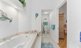 73 Oceanwoods Dr, North Kingstown, RI 02852