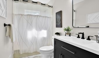 520 East Rd, Belford, NJ 07718
