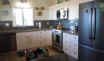 92-8344 Hibiscus Dr, Captain Cook, HI 96704
