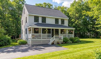162 Lakeside Oaks Dr, Barrington, NH 03825