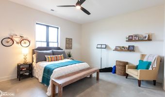 23249 Maple Rdg, Adel, IA 50003