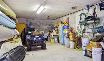 60 Abena Shr, Belgrade, ME 04917