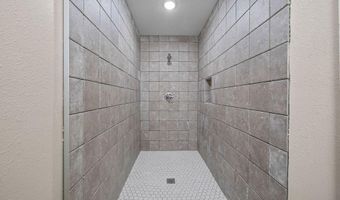 76 Overton Dr, Bella Vista, AR 72714