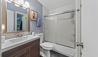 105 Peddlars Dr 105, Branford, CT 06405