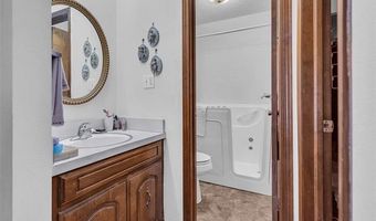 6296 Dickson Rd, Ardmore, OK 73401