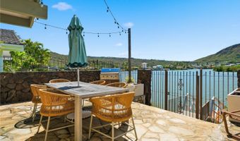 7327 Makaa St, Honolulu, HI 96825