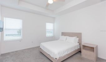 6256 CAMINO Dr, Apollo Beach, FL 33572