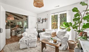 22 Chesterfield Lake Dr, Beaufort, SC 29906