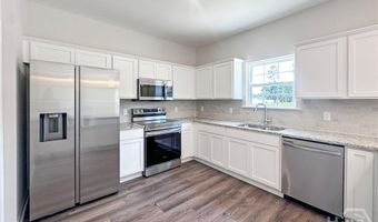 1264 Buckhead Loop SE, Allenhurst, GA 31301