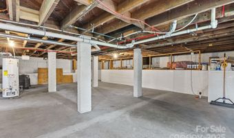 140 Pennsylvania Ave, Asheville, NC 28806