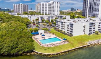 3350 NE 192nd St 4Q-B, Aventura, FL 33180