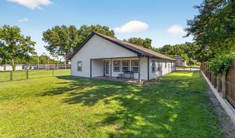 520 E 2nd St, Adrian, MO 64720