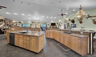 191 Clear Creek Rd, Cascade, ID 83611