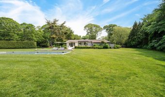 228 Town Ln, Amagansett, NY 11930