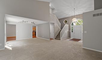 2418 Meadowridge Ct, Ann Arbor, MI 48105