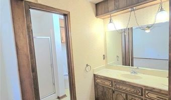 808 Cambridge Dr, Altus, OK 73521