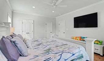 4059 Robin St, Bay St. Louis, MS 39520