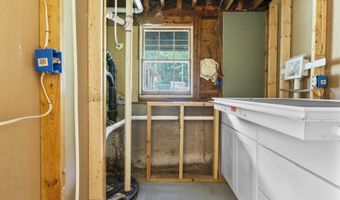 695 Brewster St, Coventry, CT 06238