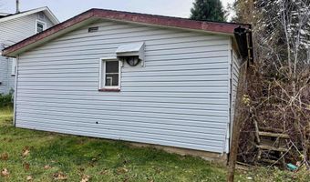 711 Francisco Ave, Alma, MI 48801