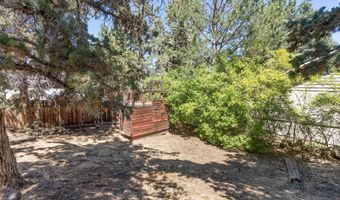 2320 NE Wells Acres Rd, Bend, OR 97701