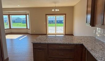 1306 18th St NE, Austin, MN 55912