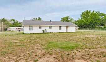 510 N Proctor St, Alvord, TX 76225