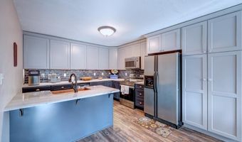 30117 Shady Oak Dr, Arkansas City, KS 67005