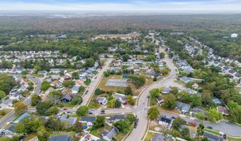 41 Deck St, Barnegat, NJ 08005